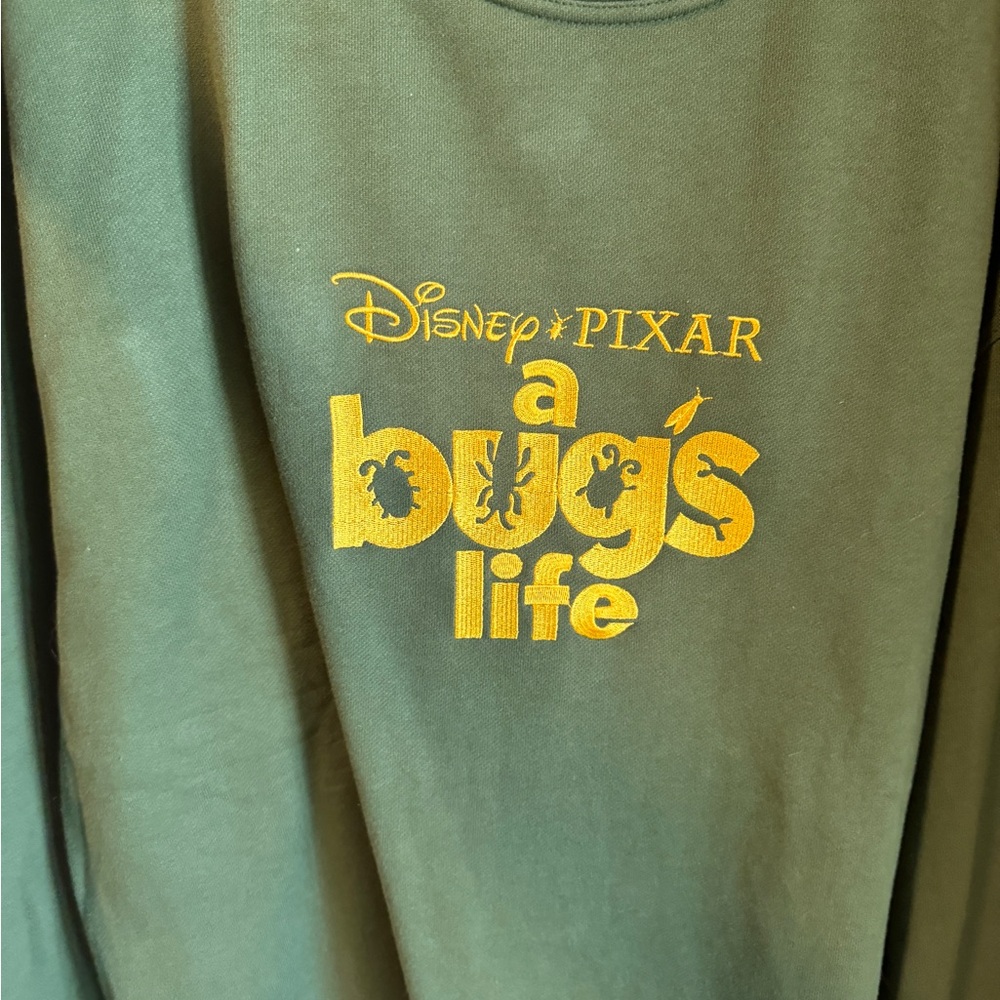 EXTREMELY RARE original vintage Disney Pixar Bugs Life Sweatshirt - Picture 2 of 4